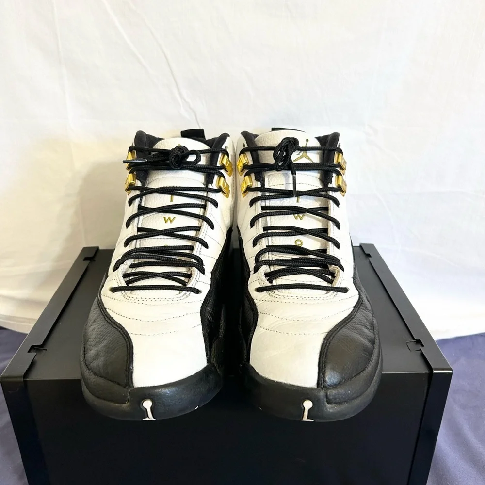 AUTHENTIC Jordan 12 Retro “Royalty” size 11.5 CT8013-170 2021 PRE-OWNED